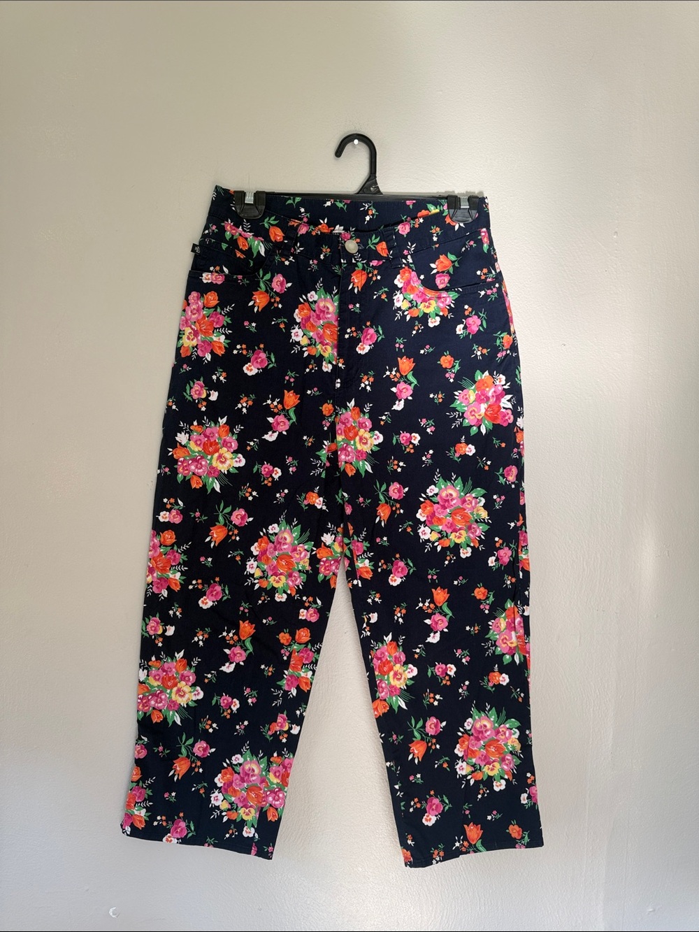 Lauren Ralph Lauren Navy Floral Cropped Capri Pants with Pink & Orange Blooms 6